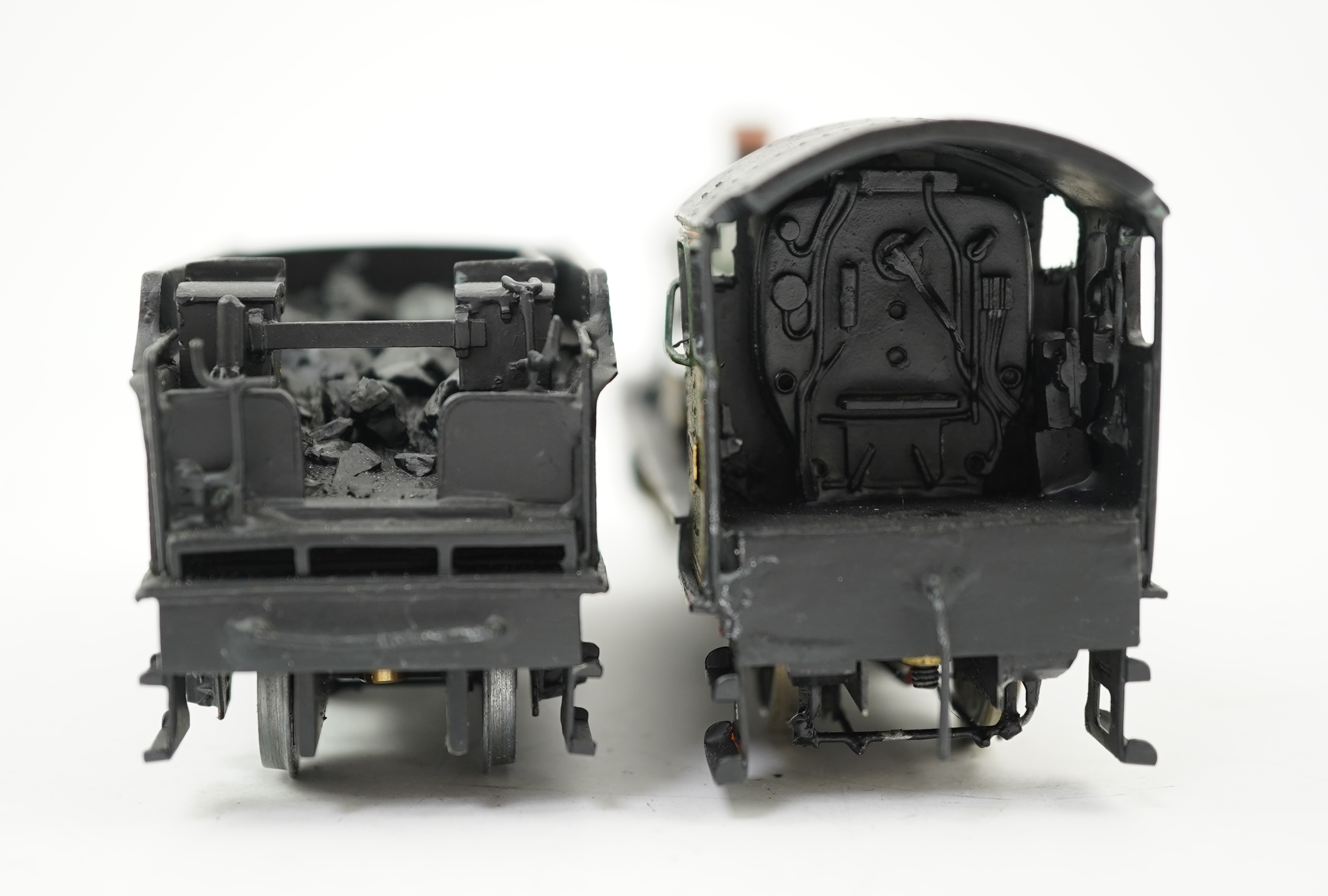 Two 00 gauge brass and white metal kit built GWR tender locomotives; a 2900 class 4-4-2, 171, together with a Grange class 4-6-0, Arlington Grange 6800, constructed, painted and lined to a high standard, both motored for
